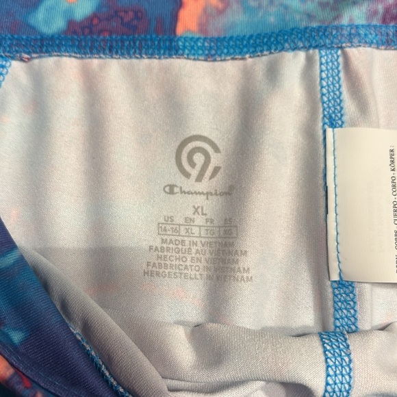 Girl’s Champion Capri Leggings Size XL NWOT - Picture 4 of 10